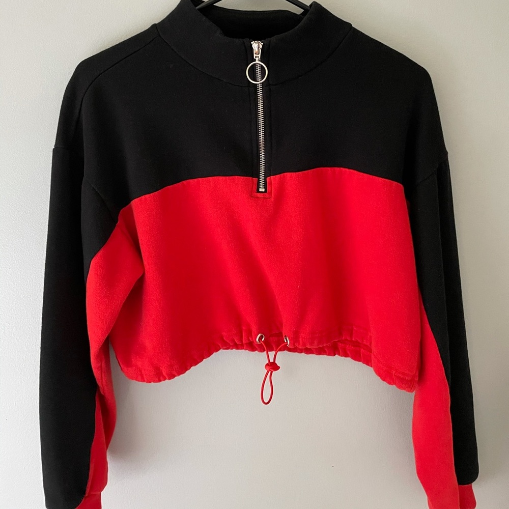 Cropped hoodie